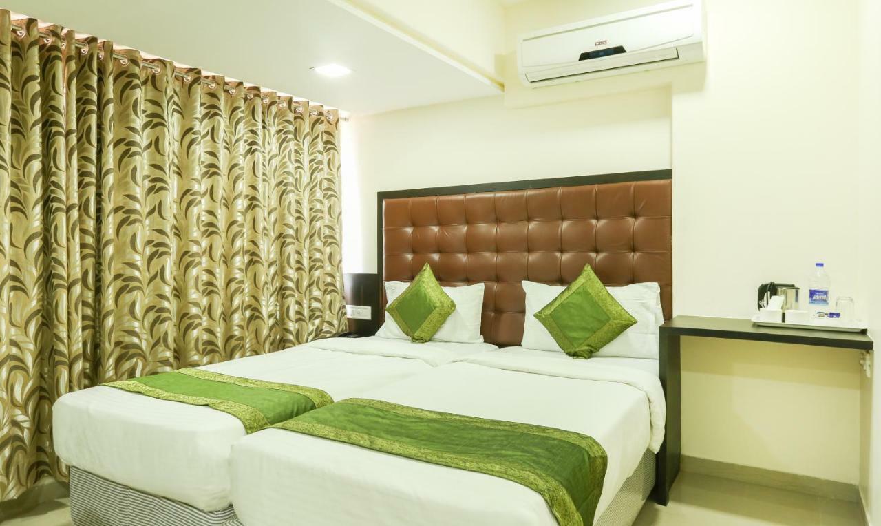 Treebo Trend Aviva Suites Bombay Extérieur photo