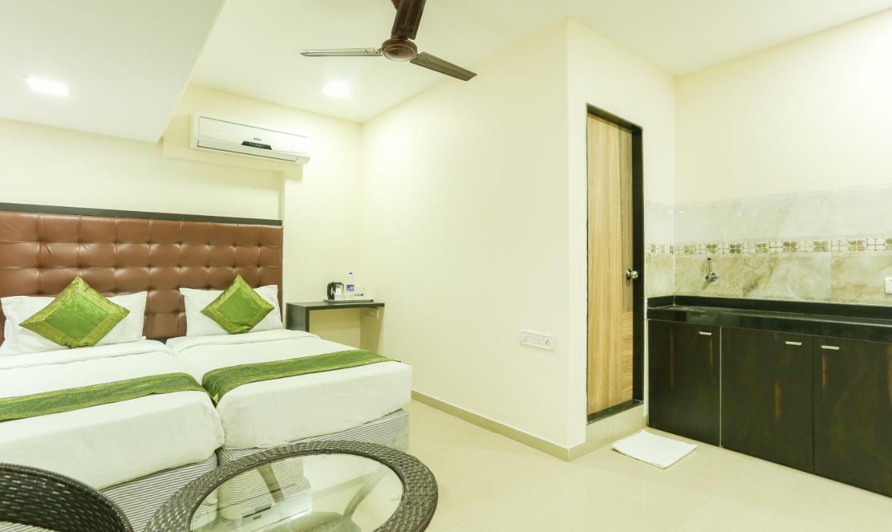 Treebo Trend Aviva Suites Bombay Extérieur photo
